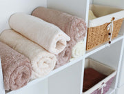 Why Microfiber Towels Are Good for Curly and Coily Hair - Turbie Twist